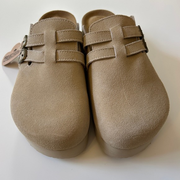 NWT Project Cloud Womens 7.5 Tan Suede Platform Clogs Double Buckle Mules - Picture 3 of 13